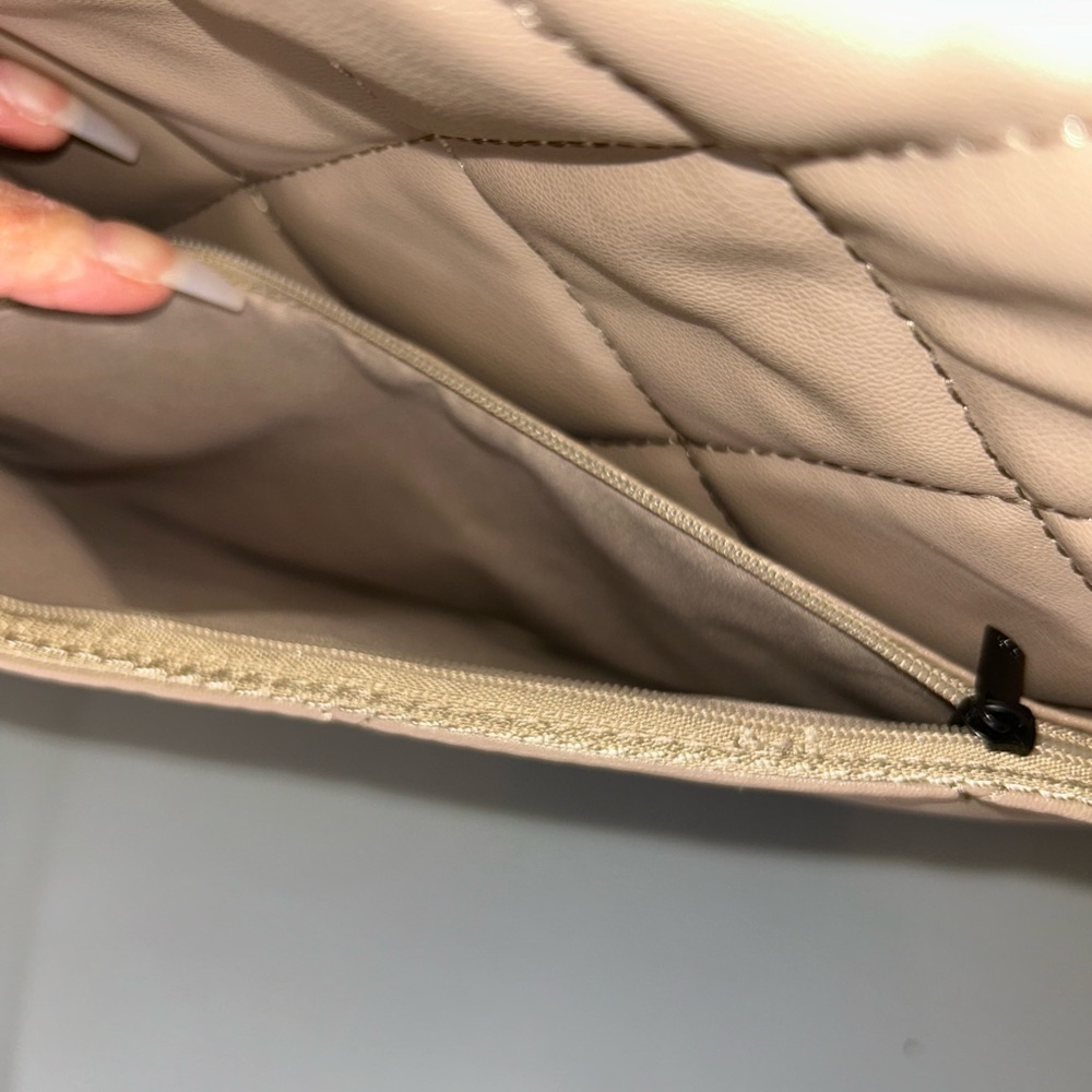 NWT Gilda Paris quilted weekender luggage tote - Picture 9 of 12